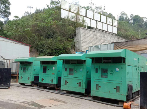 商水先进的应急发电机系统中智能监测和控制系统如何确保电压稳定？